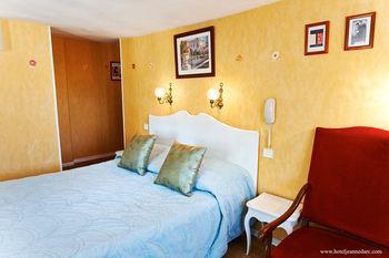 Hotel Jeanne D'arc Le Marais Paris